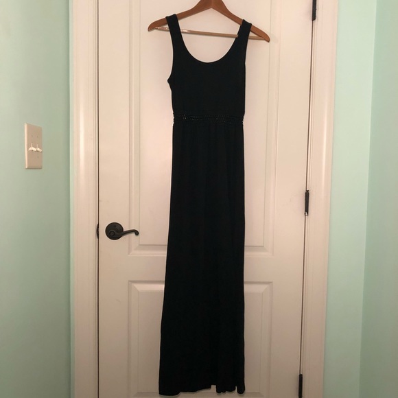 Mudd Dresses & Skirts - EUC Lovely Black Mudd Maxi Dress